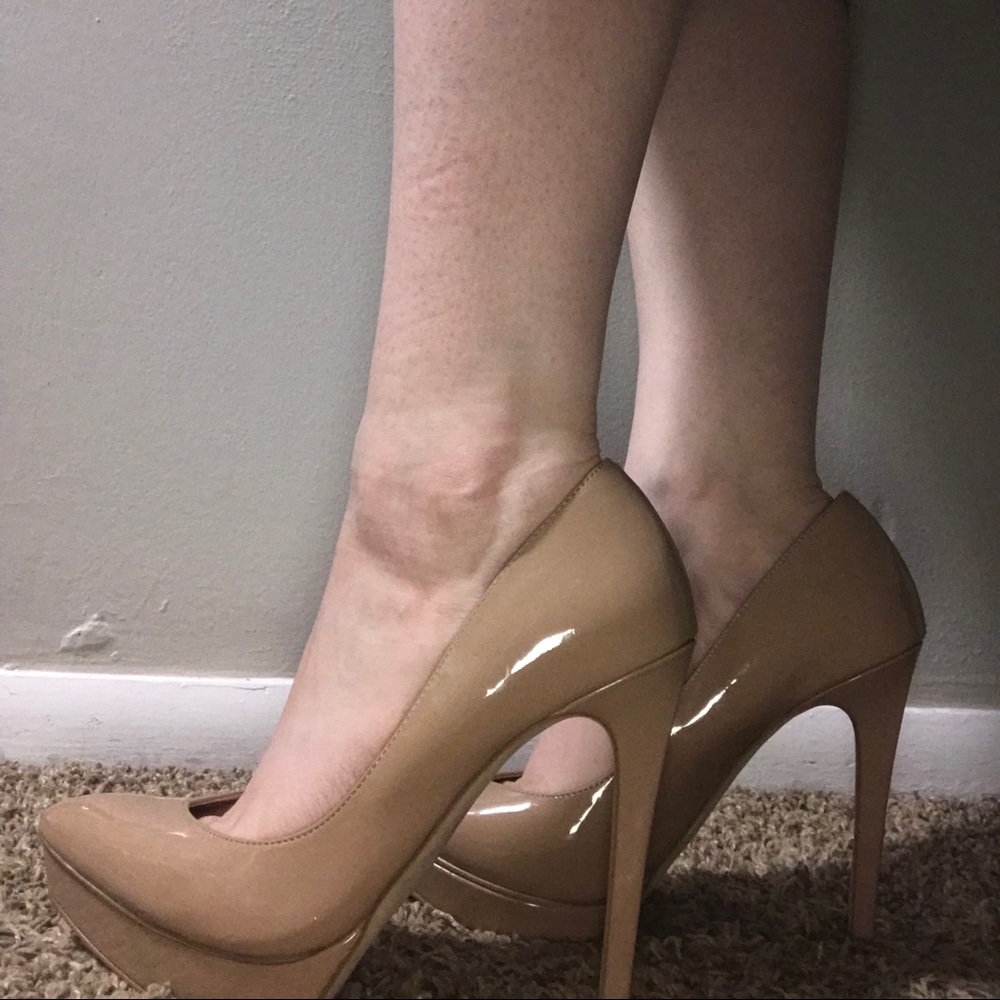 Nude Jessica Simpson Stilettos👠
